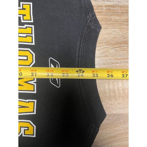 Vintage Tim Thomas #30 Boston Bruins NHL TShirt Small Reebok - Picture 3 of 4